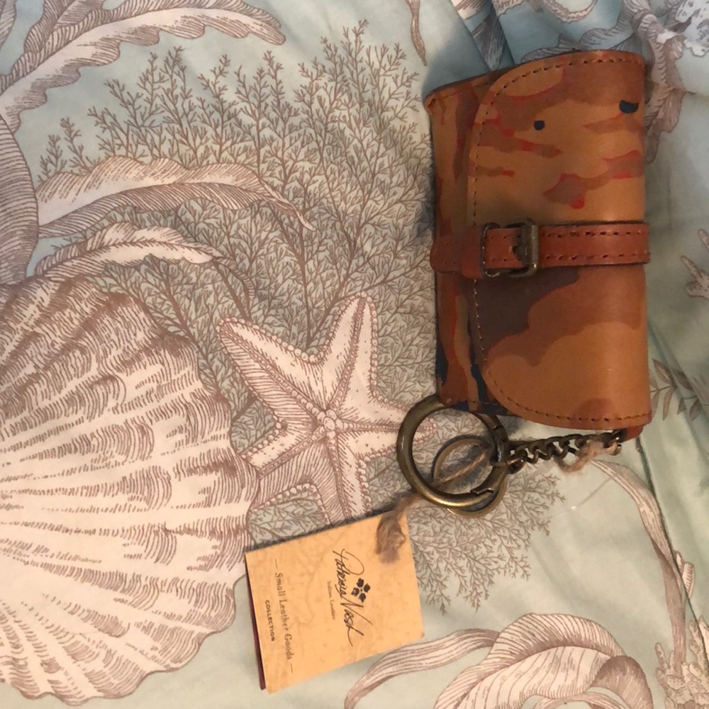 Patricia Nash Card Holder w/keychain